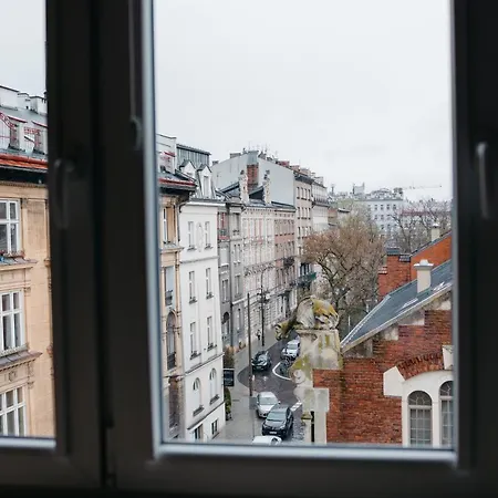 Gaming House