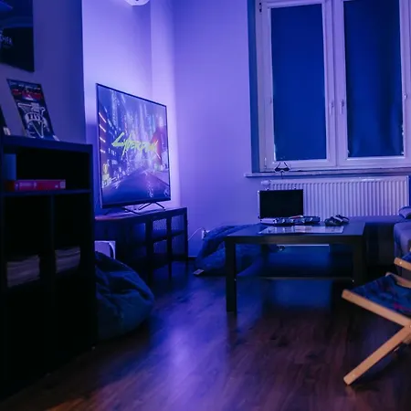 Apartment Gaming House *