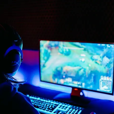 Gaming House Apartment *